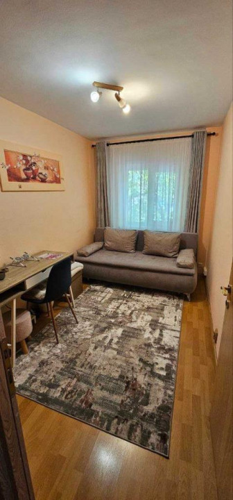 Apartament 3 camere, zona Scriitorilor 