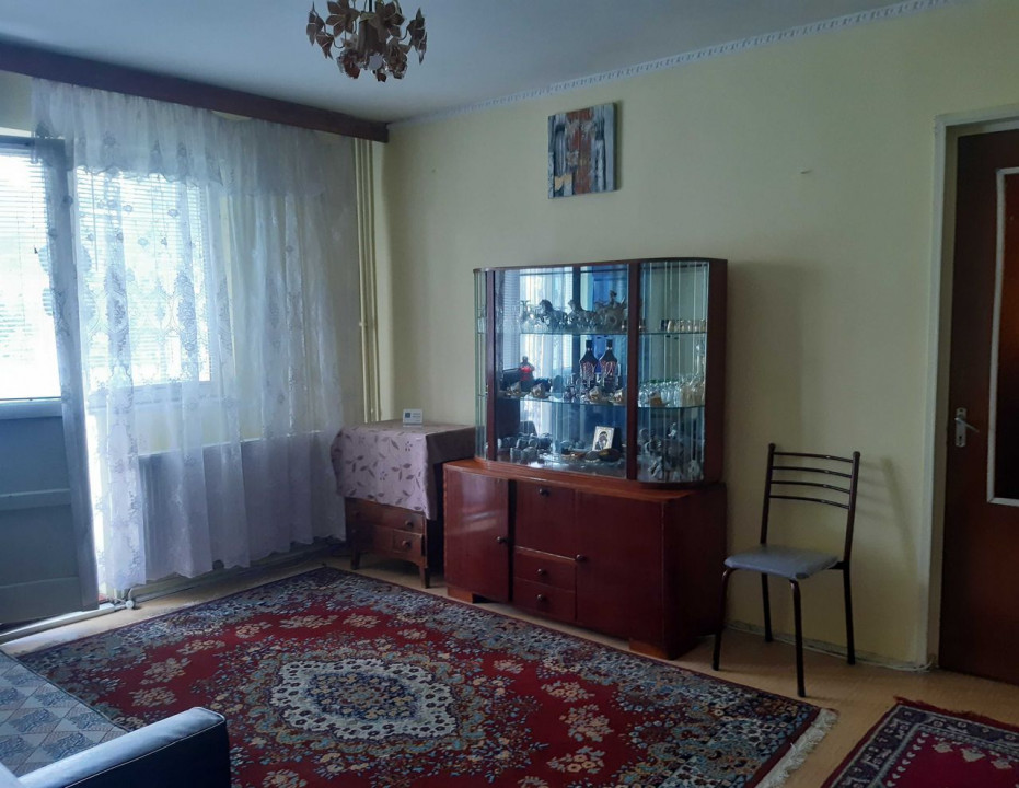 Apartament 2 camere(mobilat-utilat), situat în zona Grivitei