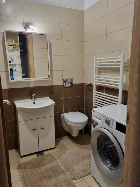 Apartament 2 camere (utilat-mobilat), situat în zona Coresi(Stefan Baciu)