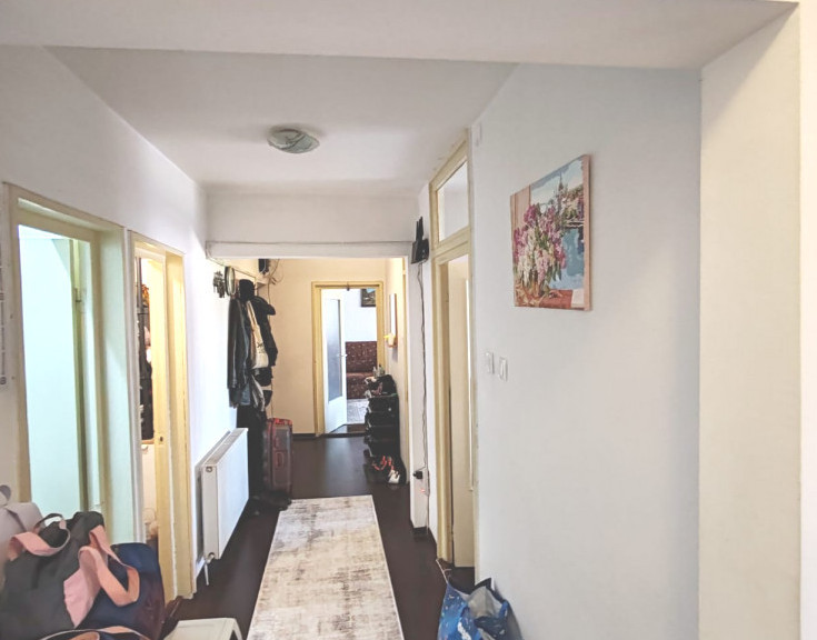 Apartament de 3 camere zona Gării