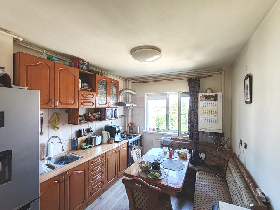 Apartament de 3 camere zona Gării