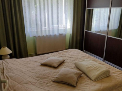 Apartament 3 camere(utilat-mobilat) zona Racadau(Valea Cetatii)