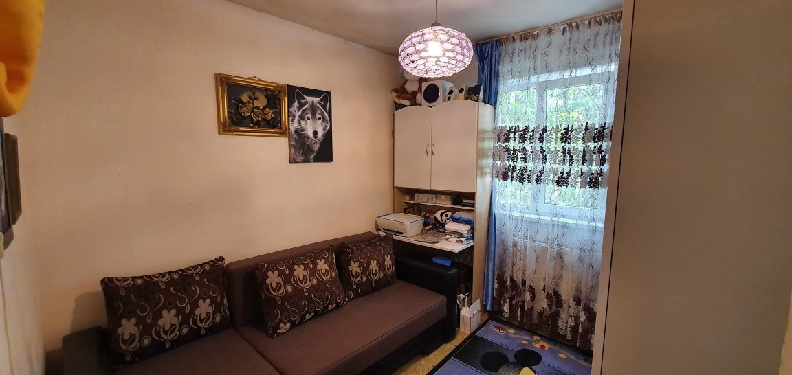 Apartament 4 camere, zona Noua