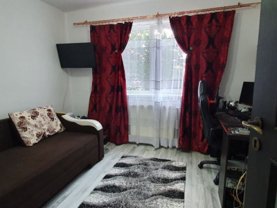 Apartament 4 camere, zona Noua