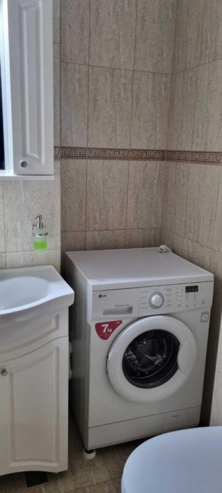 Apartament 4 camere(utilat-mobilat), in zona Triaj