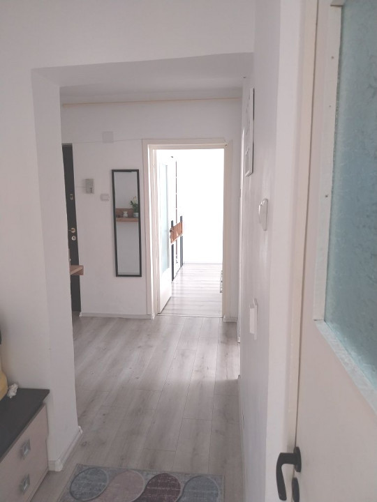 Apartament 3 camere, zona Craiter