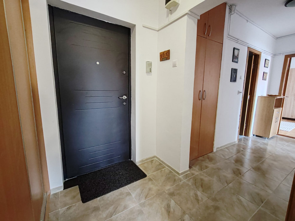 Apartament 2 camere mobilat și utilat complet, în Centrul Civic Brașov