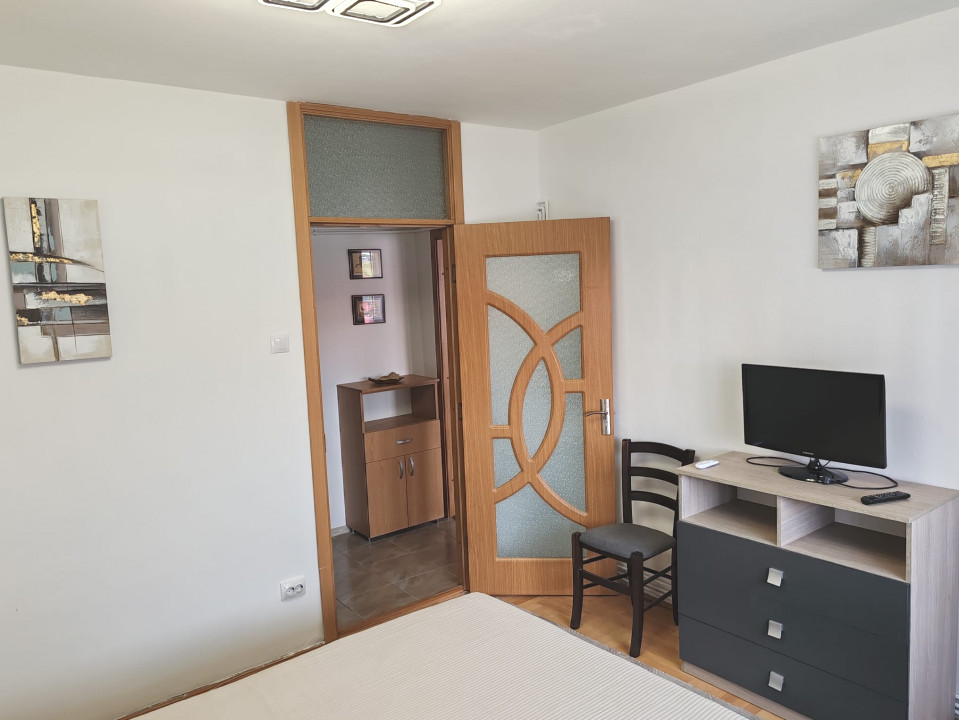 Apartament 2 camere mobilat și utilat complet, în Centrul Civic Brașov