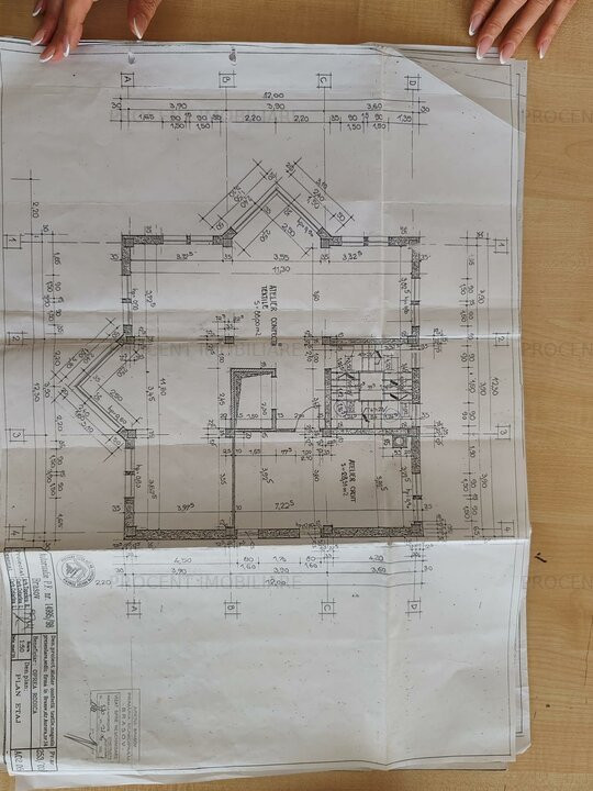 Clădire D+P+E+M1+M2 Zona Judetean