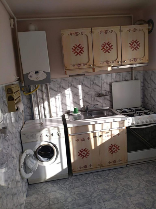 Apartament 2 camere, situat in zona Grivitei (Bisericii Romane)