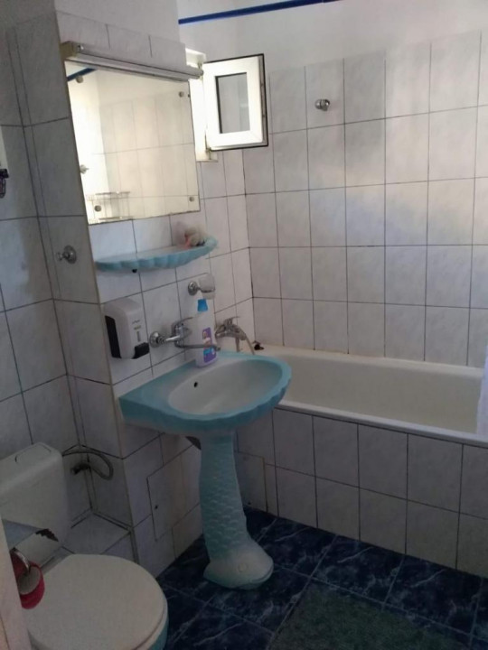 Apartament 2 camere, situat in zona Grivitei (Bisericii Romane)