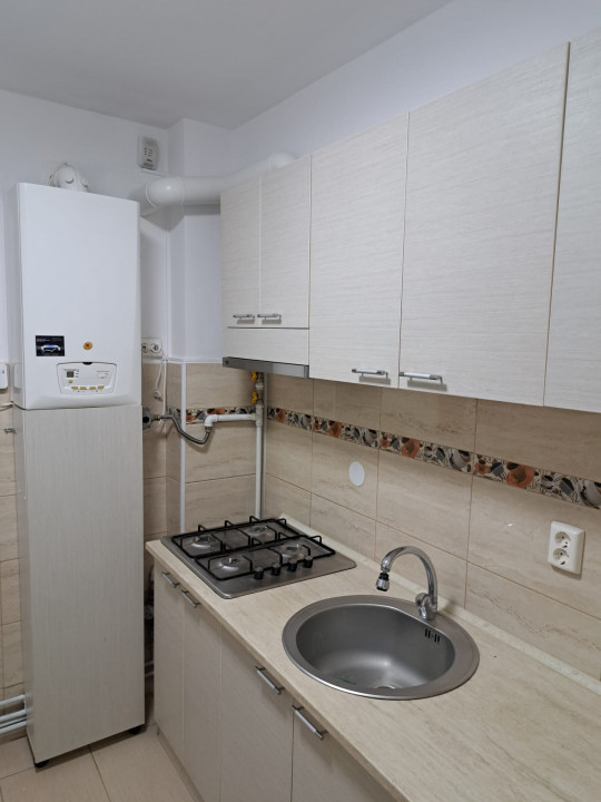 Apartament 2 camere de închiriat pe Calea București, lângă Spitalul Județean