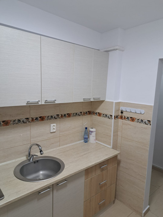 Apartament 2 camere de închiriat pe Calea București, lângă Spitalul Județean