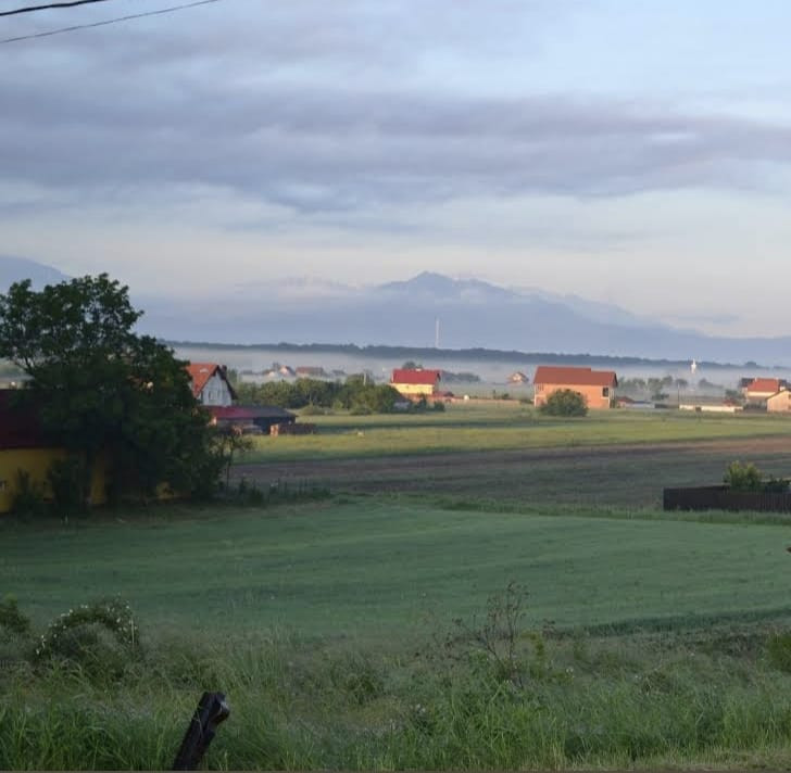 TEREN INTRAVILAN IN INTRAVILANUL LOCALITĂTII