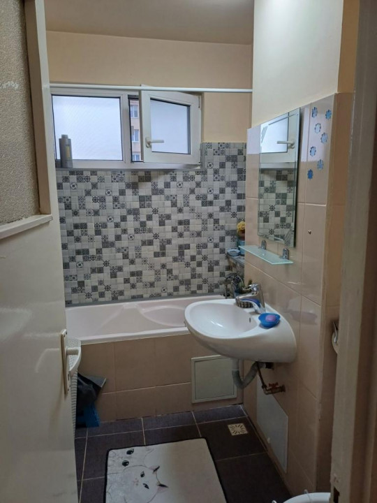 Apartament 2 camere, zona Astra