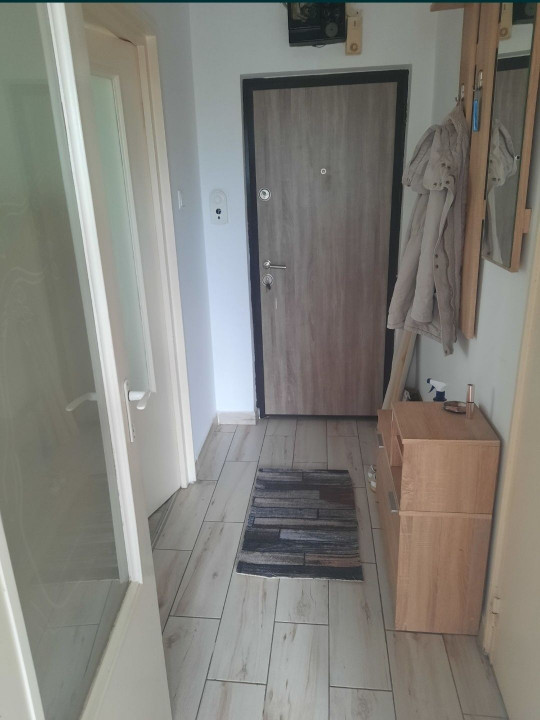 Apartament 2 camere(utilat-mobilat), zona Gemenii