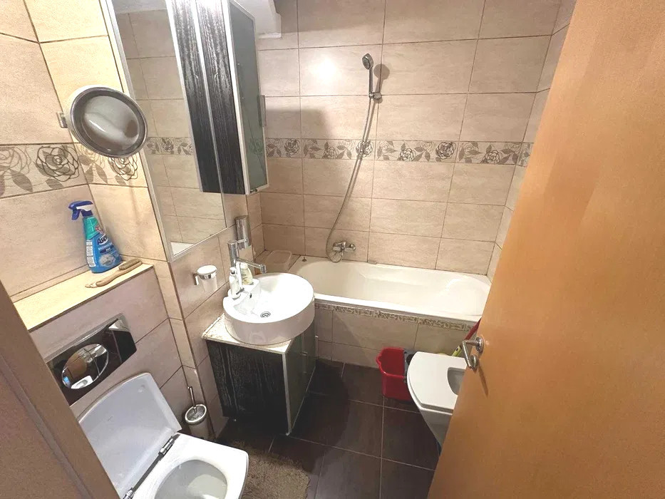 Apartament 3 camere, zona Judetean