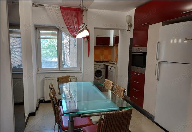 Apartament 4 camere Zona Centrul Civic 