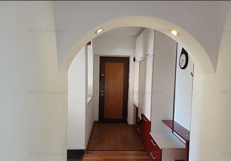 Apartament 4 camere Zona Centrul Civic 