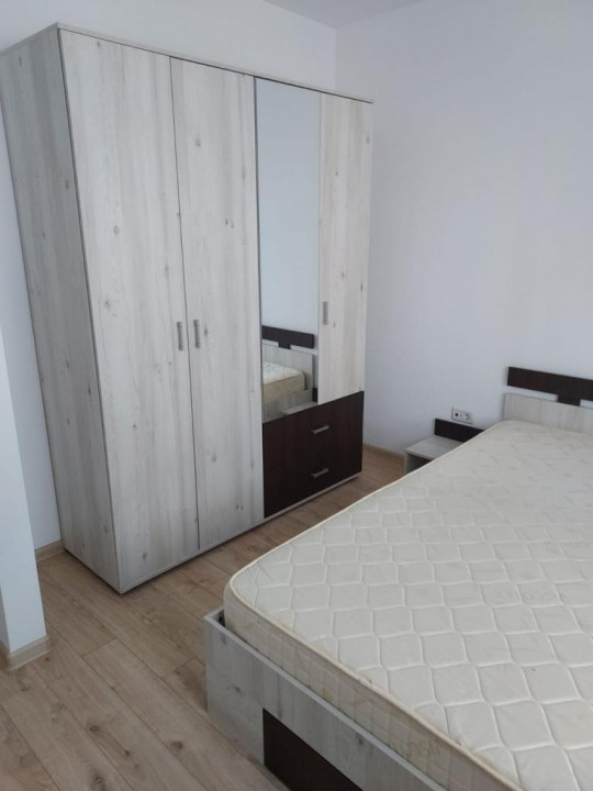 Apartament cu 2 camere(utilat-mobilat), in zona Coresi