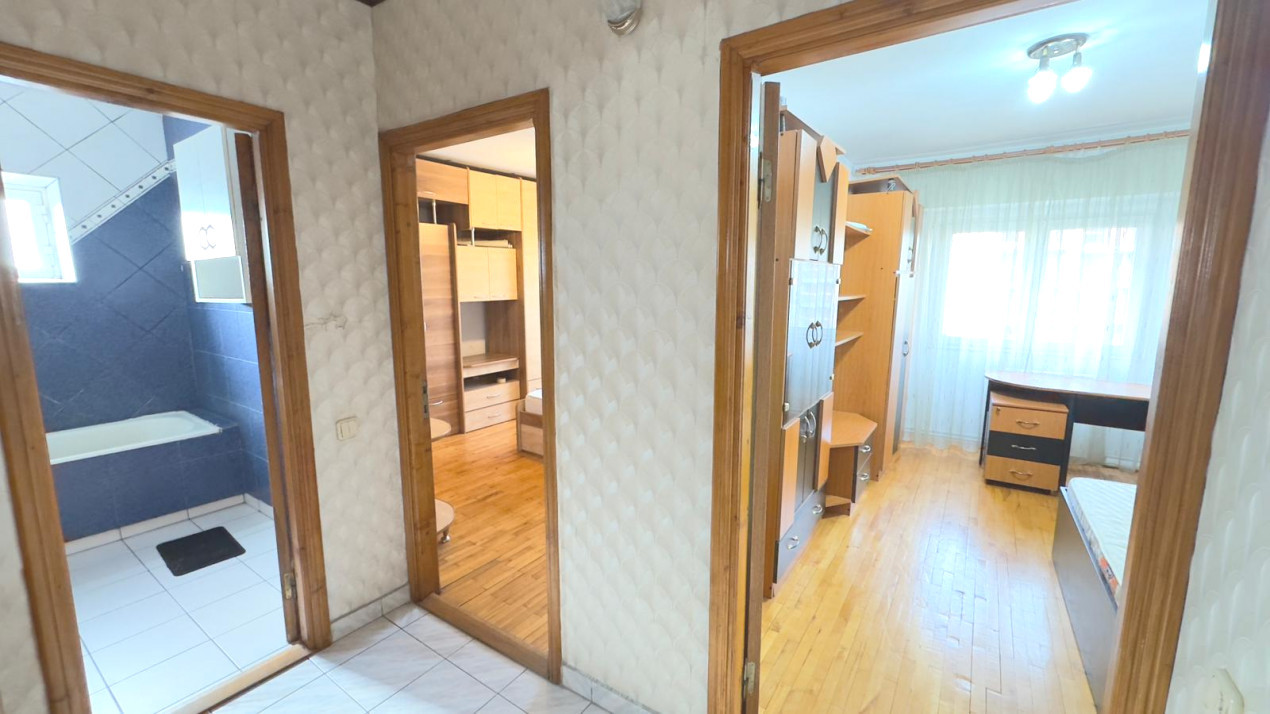 APARTAMENT 3 CAMERE ZONA JUDETEAN