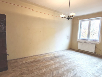 Apartament 3 camere decomandat structură mare