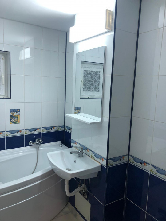 Apartament 4 camere Zona Centrul Civic 