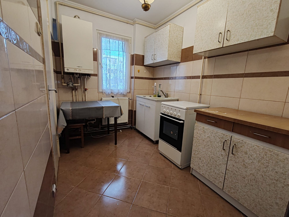 Apartament 2 camere Zona  Gemenii