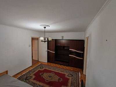 Apartament 2 camere Zona  Gemenii