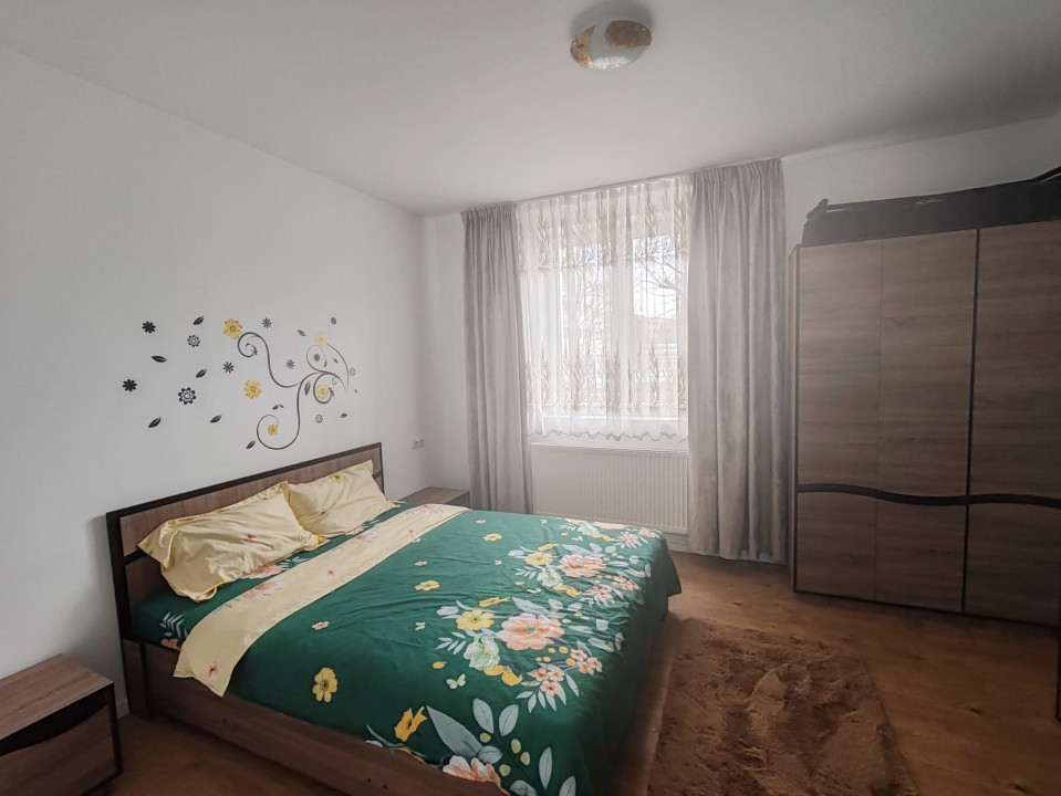 Apartament in bloc tip vila Triaj