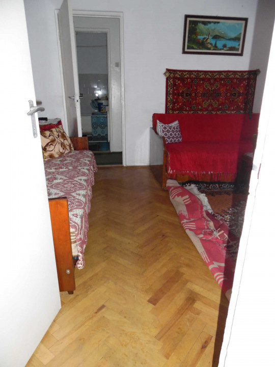 Apartament 2 camere semidecomandat