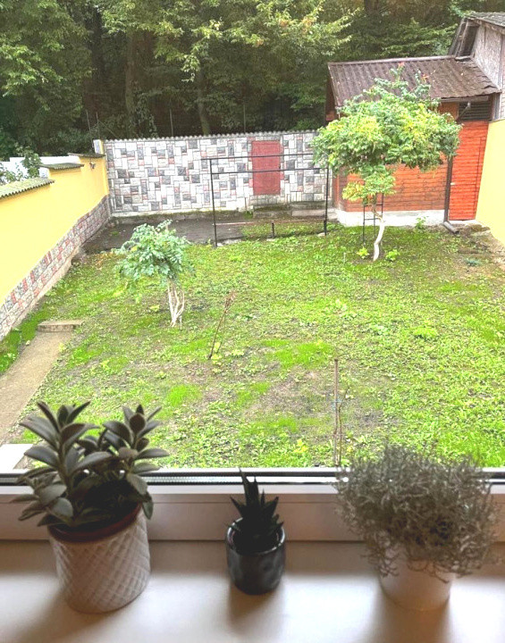 Casă spațioasă și elegantă, 