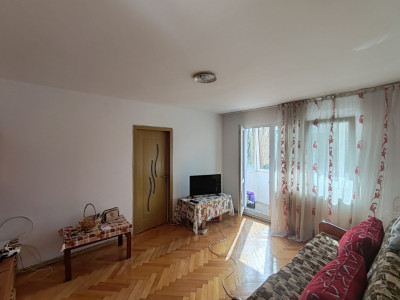 Apartament 3 camere Zona Astra 