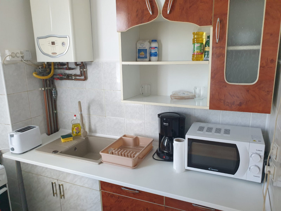 Garsonieră de închiriat – mobilată și utilată 