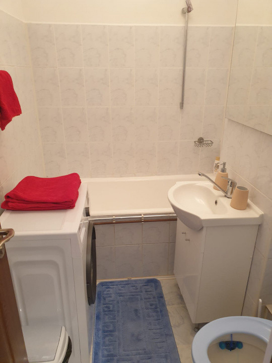 Garsonieră de închiriat – mobilată și utilată 