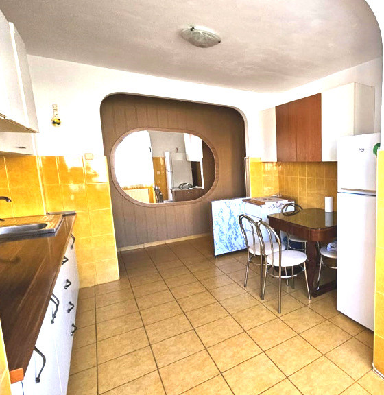 Apartament 3 camere Centru Civic  liber la inchiriere !