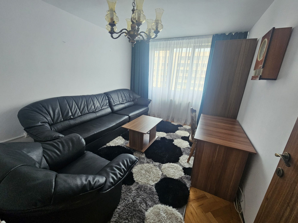 Apartament 3 camere Centru Civic!
