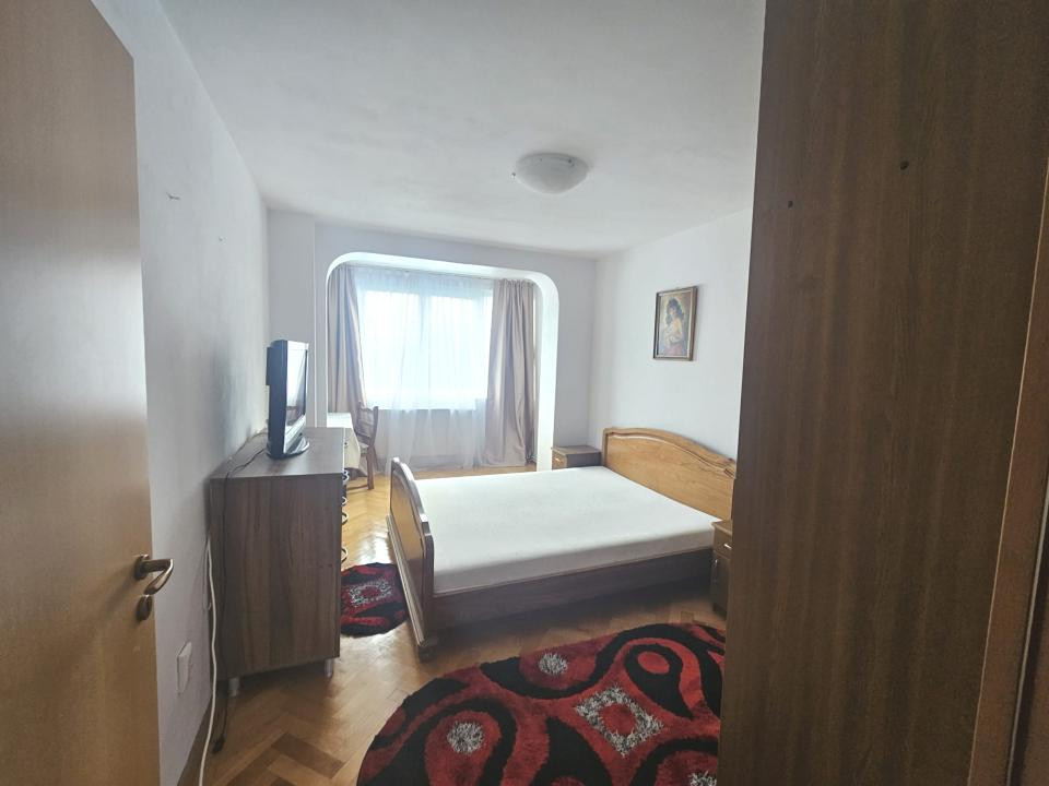 Apartament 3 camere Centru Civic!
