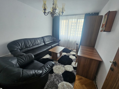 Apartament 3 camere Centru Civic!