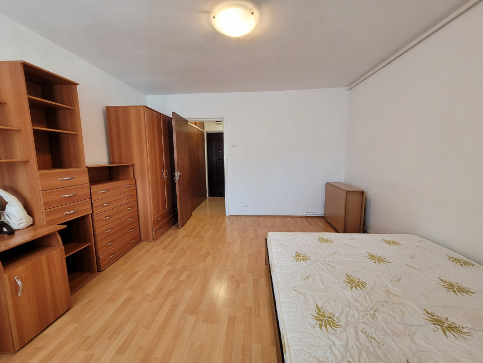 Garsonieră de închiriat – zona Astra, str. Soarelui