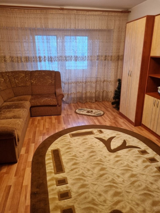 Apartament 4 camere in Zona  Noua