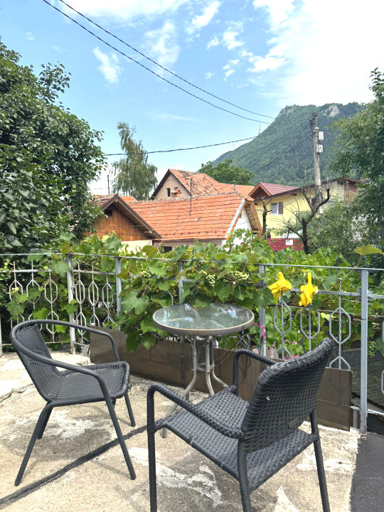 Garsonieră deosebită în casă, zonă Centru Istoric – Etaj 1 + Mansardă, 40 mp 