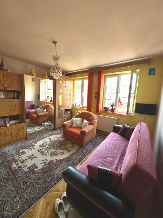 Garsonieră deosebită în casă, zonă Centru Istoric – Etaj 1 + Mansardă, 40 mp 