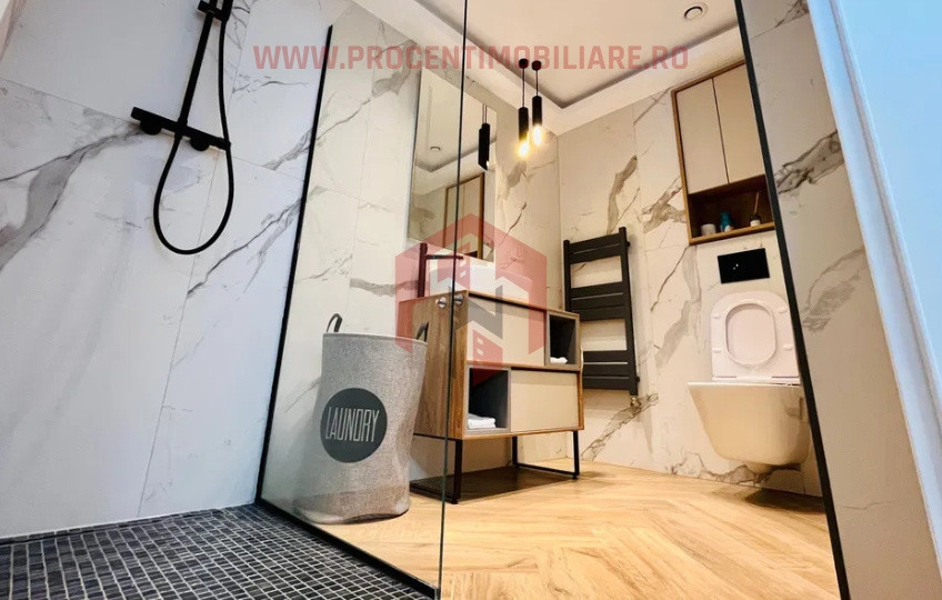 Garsonieră de vânzare, Cosmopolit, Brașov