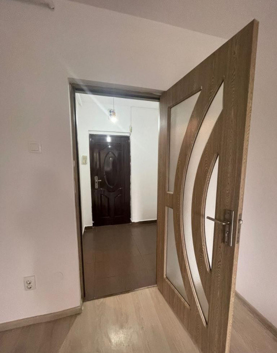 Garsonieră zona Micșunica