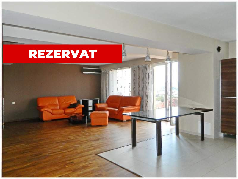 Apartament deosebit situat pe doua nivele zona Brasovul Vechi 