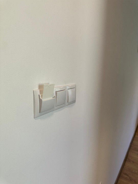 Clădire renovată, pretabilă pentru hotel, pensiune, retreat, centru, etc 