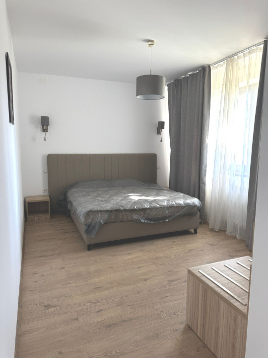 Clădire renovată, pretabilă pentru hotel, pensiune, retreat, centru, etc 