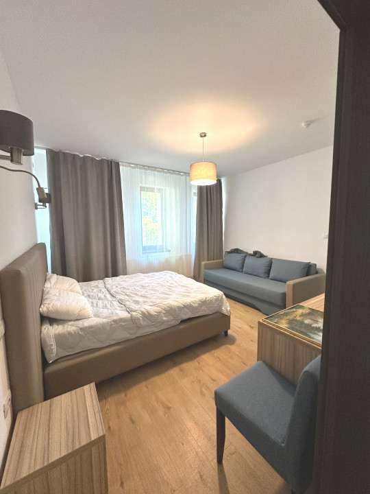 Clădire renovată, pretabilă pentru hotel, pensiune, retreat, centru, etc 