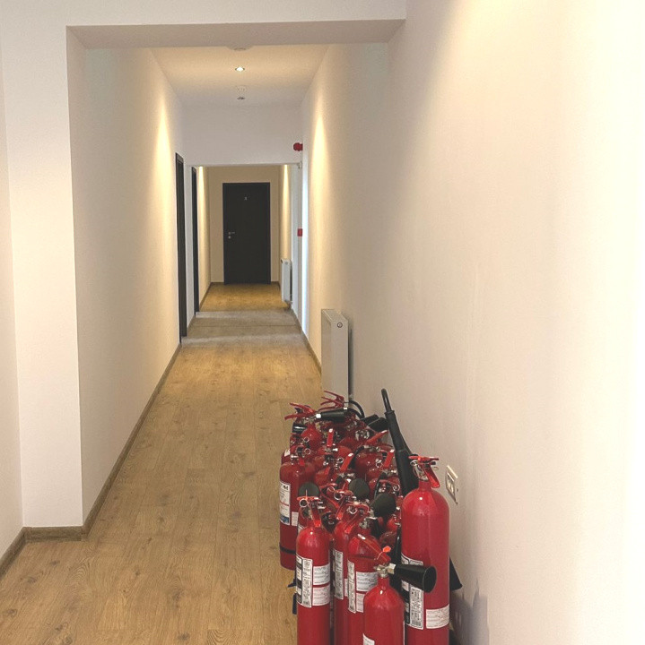 Clădire renovată, pretabilă pentru hotel, pensiune, retreat, centru, etc 